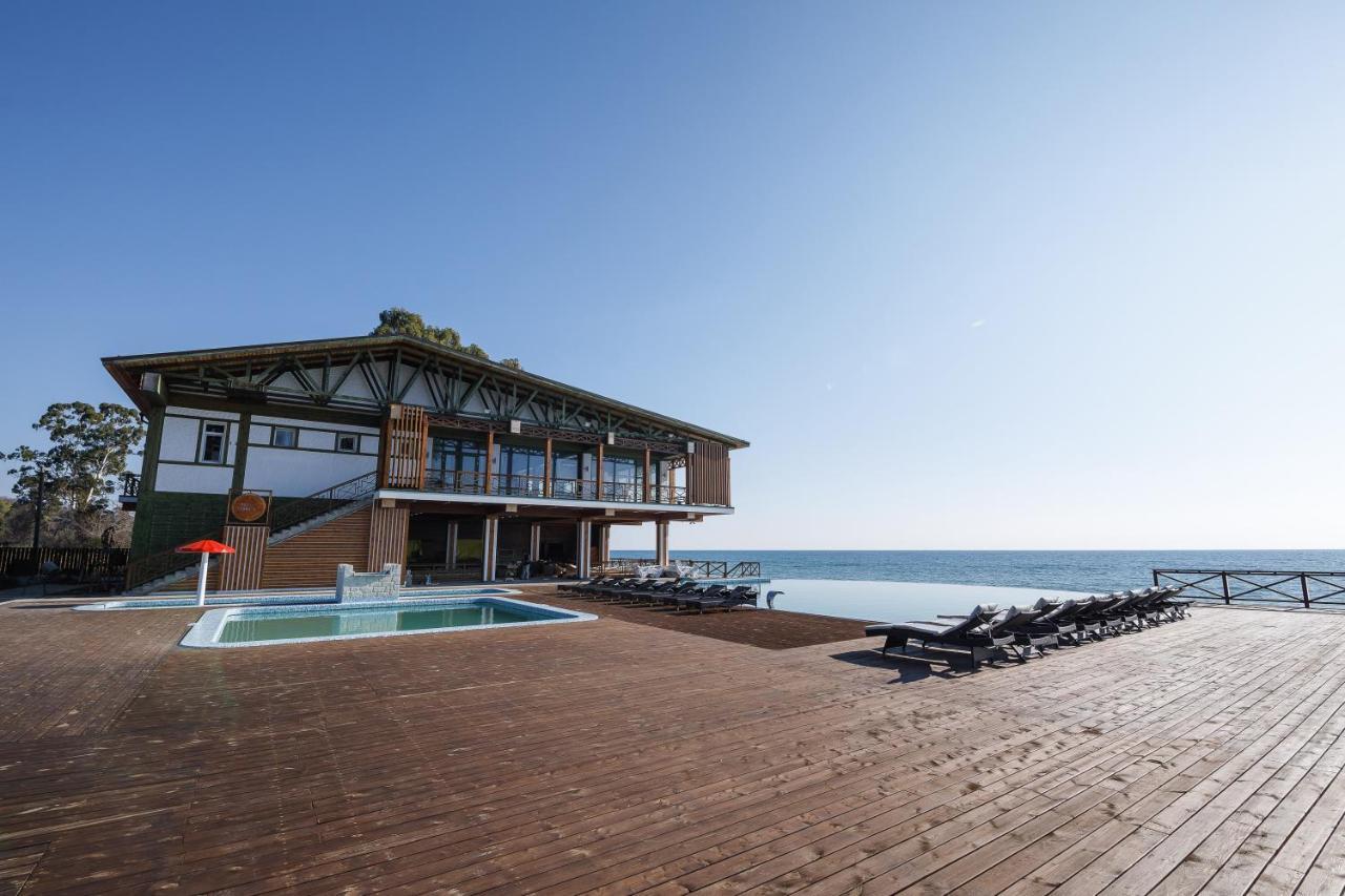 Green Terrace New Athos Bagian luar foto